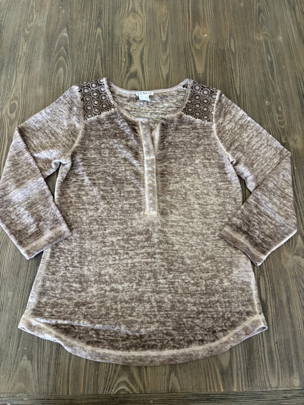VENUS Taupe Marled Henley with Embroidered Shoulders